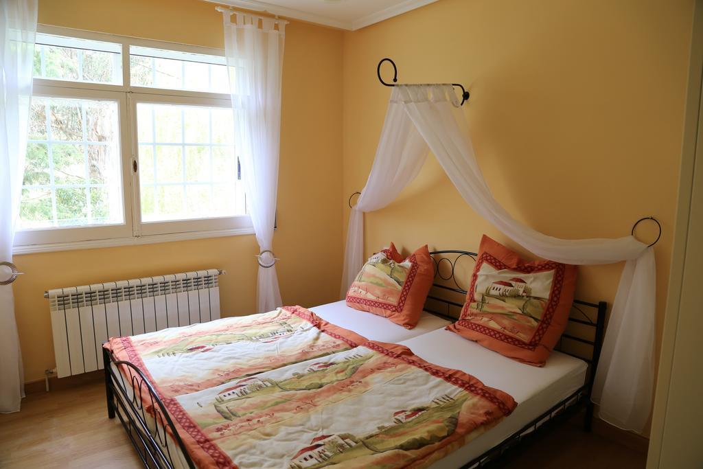 Casa Dodo Villa Кастро Калделас Екстериор снимка